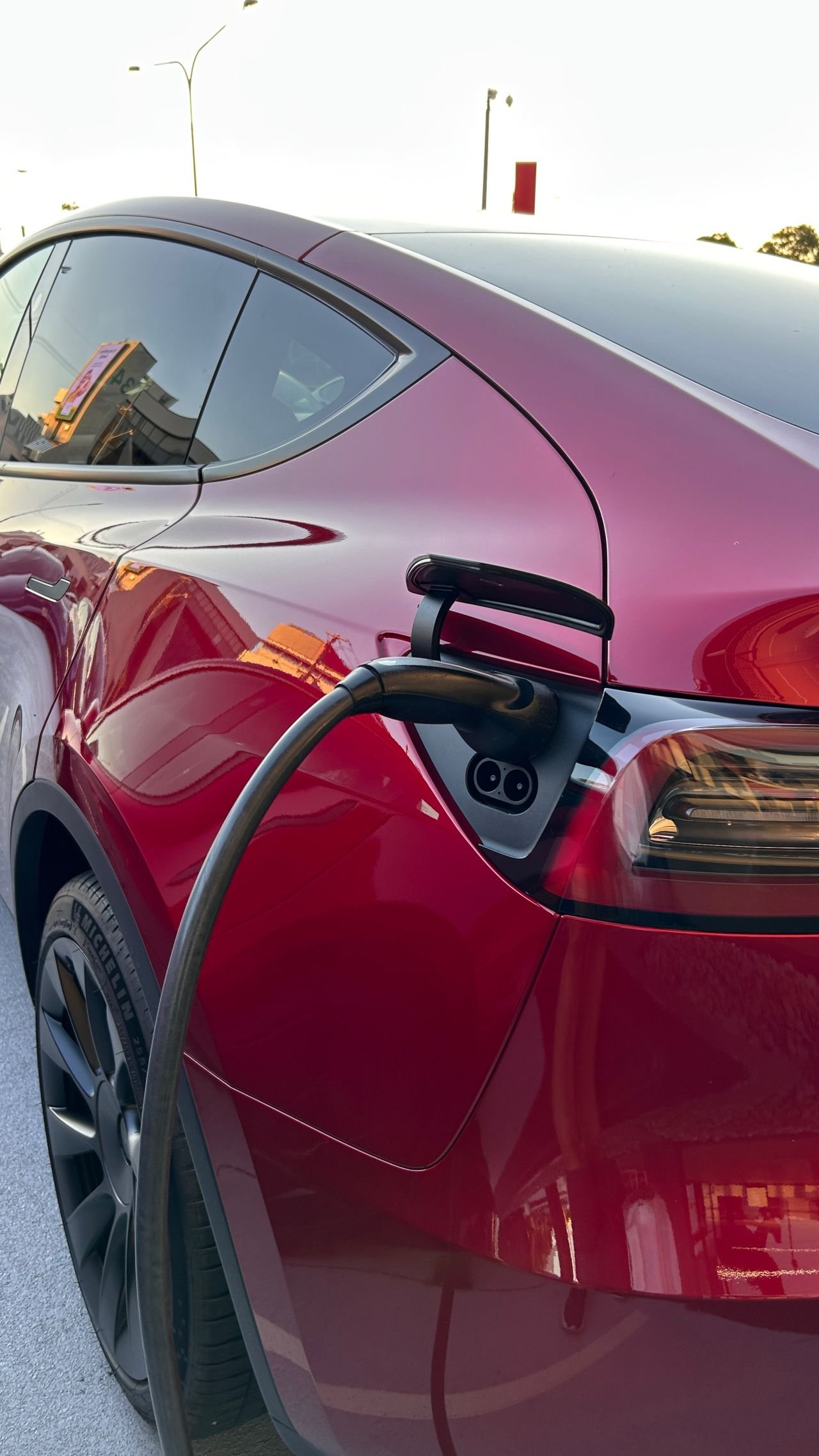 Tesla CCS-2 Model Y